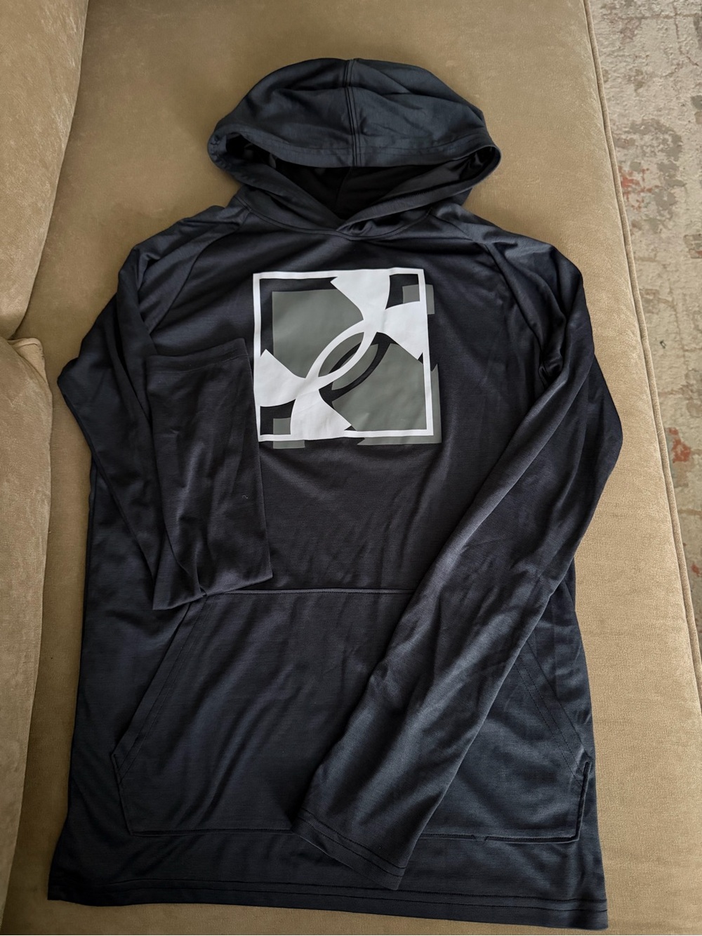 Under Armour Black Hoodie with Geometric Graphic